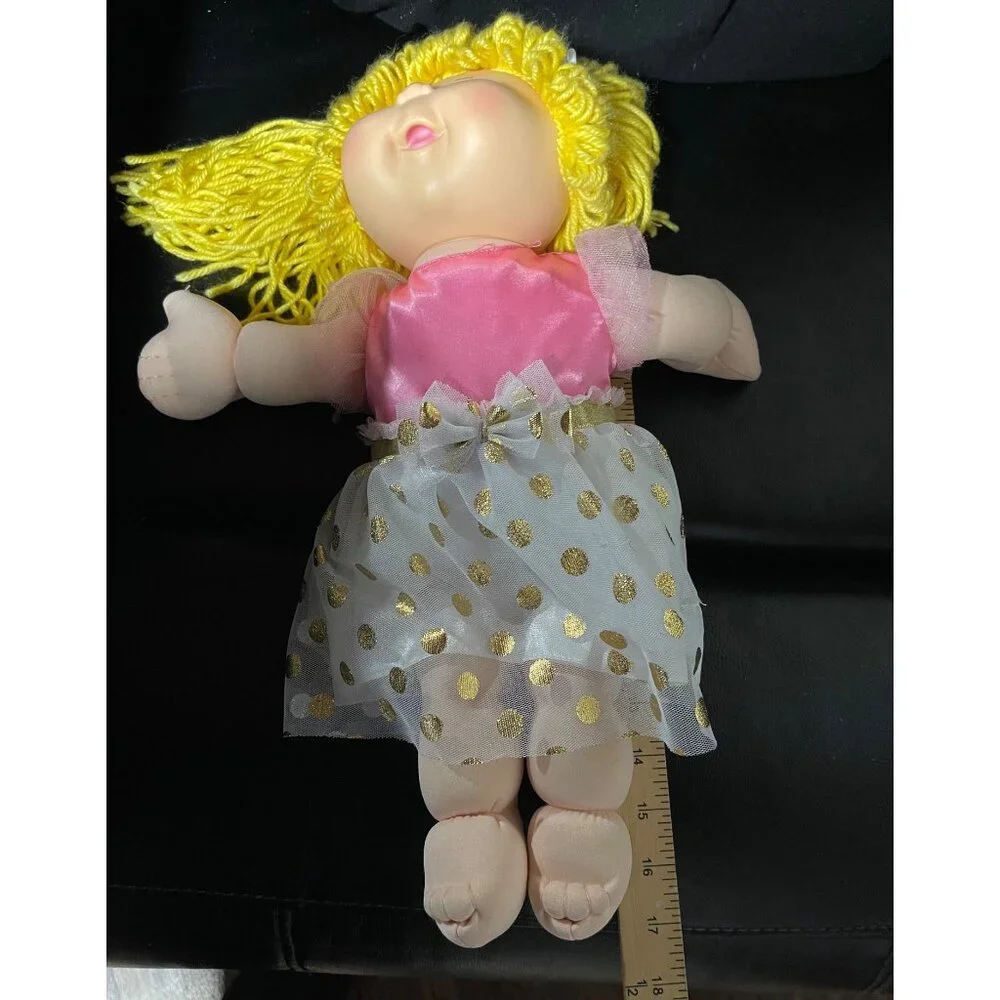 Cabbage Patch Kids Yellow Yarn Hair Doll In Pink & Gold Polka Dot Dress 2015